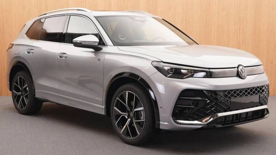 Mandataire Automobile neuf, recherche de Volkswagen Tiguan-tdi-150-dsg7-r-line-plus-pack-iq-drive-premium-plus-toit-ouvrant-panoramique-plus-jantes-20-leeds - E-Motors