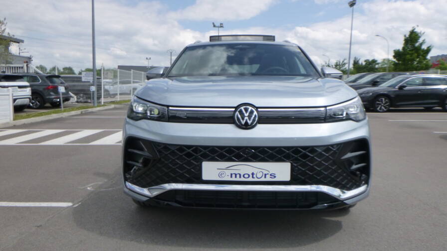 Mandataire Automobile neuf, recherche de Volkswagen Tiguan-tdi-150-dsg7-r-line-toit-pano-pack-hiver-360-acc-keyless-hml - E-Motors