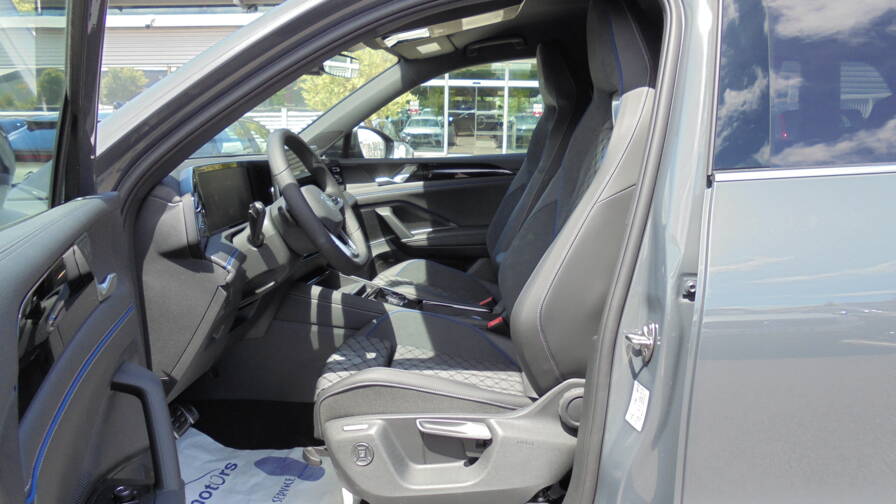 Mandataire Automobile neuf, recherche de Volkswagen Tiguan-tdi-150-dsg7-r-line-plus-pack-confort-plus-pack-d-aides-la-conduite-plus-matrix-led - E-Motors
