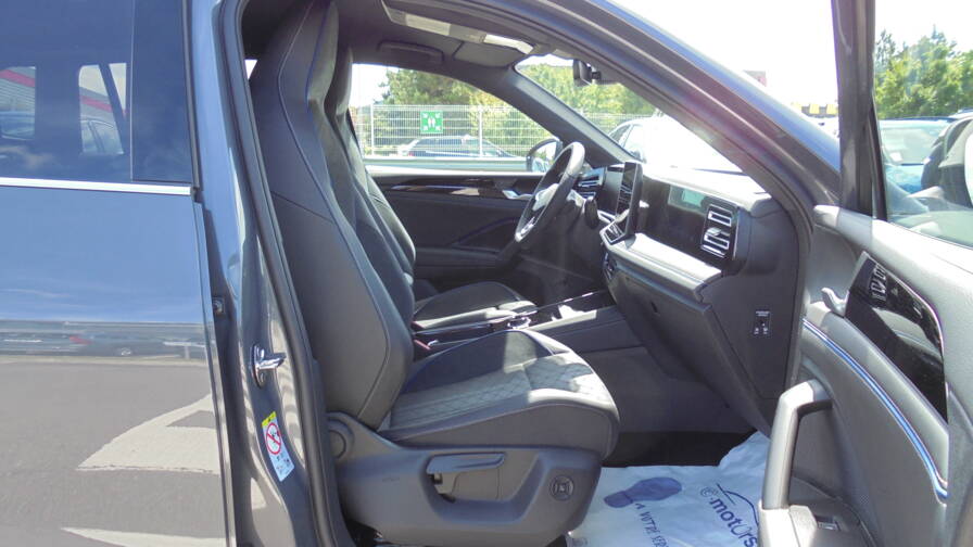 Mandataire Automobile neuf, recherche de Volkswagen Tiguan-tdi-150-dsg7-r-line-plus-pack-confort-plus-pack-d-aides-la-conduite-plus-matrix-led - E-Motors