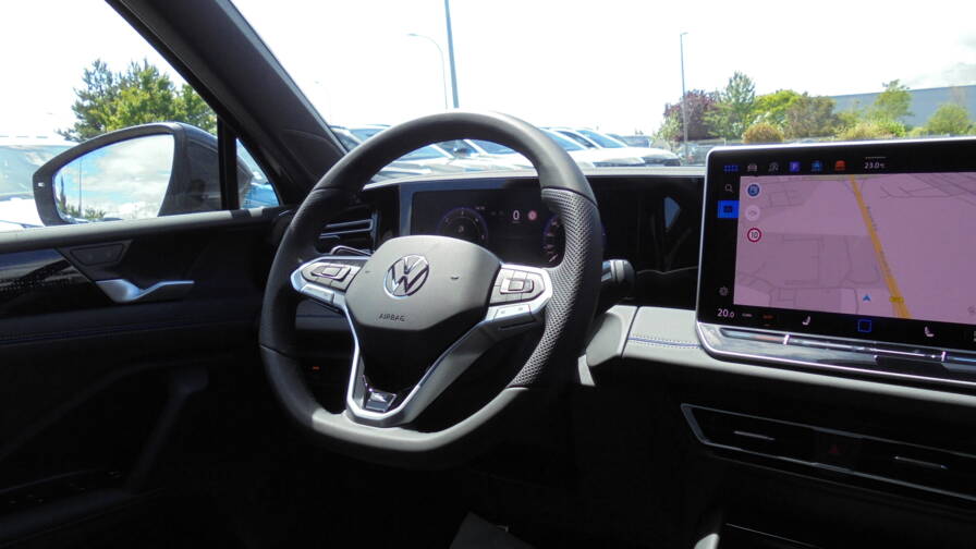 Mandataire Automobile neuf, recherche de Volkswagen Tiguan-2-0-tdi-150ch-dsg7-r-line-plus-matrix-led-plus-iq-drive-plus-alarme - E-Motors