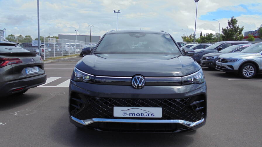 Mandataire Automobile neuf, recherche de Volkswagen Tiguan-tdi-150-dsg7-r-line-plus-pack-confort-plus-pack-d-aides-la-conduite-plus-matrix-led - E-Motors