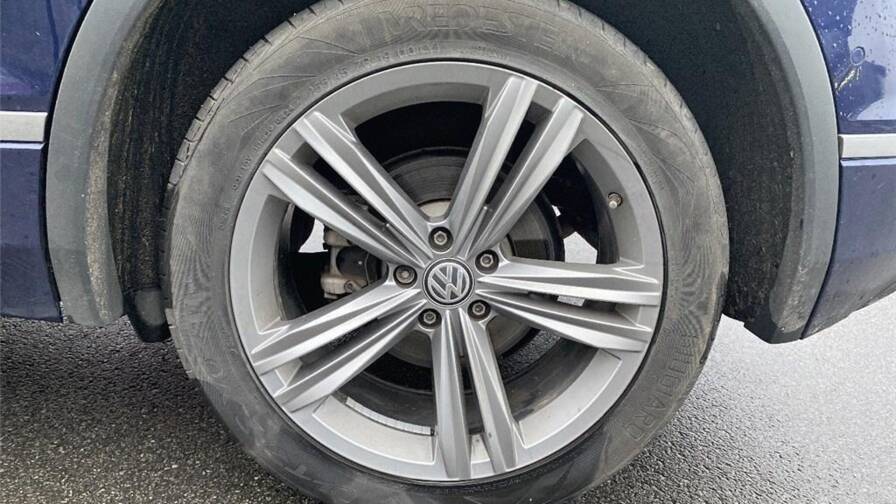 Mandataire Automobile occasion, recherche de Volkswagen Tiguan-ii-2-0-tsi-180-bmt-dsg7-4motion-carat - E-Motors