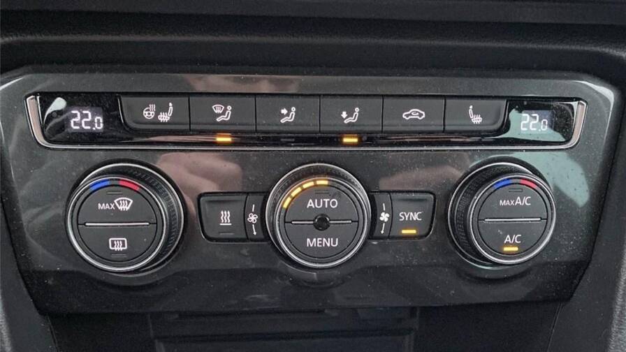 Mandataire Automobile occasion, recherche de Volkswagen Tiguan-ii-2-0-tsi-180-bmt-dsg7-4motion-carat - E-Motors