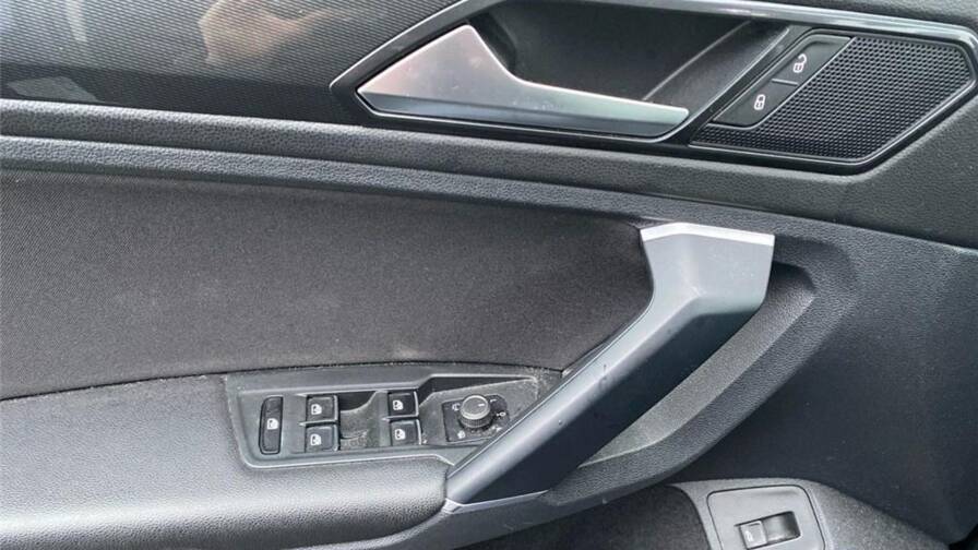 Mandataire Automobile occasion, recherche de Volkswagen Tiguan-ii-2-0-tsi-180-bmt-dsg7-4motion-carat - E-Motors