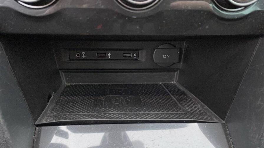 Mandataire Automobile occasion, recherche de Volkswagen Tiguan-ii-2-0-tsi-180-bmt-dsg7-4motion-carat - E-Motors