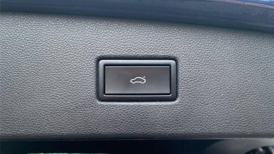 Mandataire Automobile occasion, recherche de Volkswagen Tiguan-ii-2-0-tsi-180-bmt-dsg7-4motion-carat - E-Motors