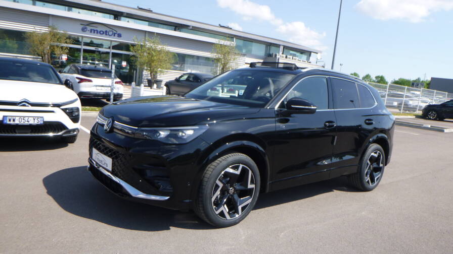 Mandataire Automobile neuf, recherche de Volkswagen Tiguan-2-0-tdi-150ch-dsg7-r-line-plus-matrix-led-plus-iq-drive-plus-alarme-plus-toit-vitr - E-Motors