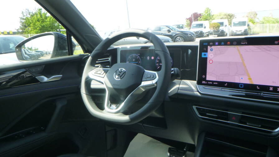 Mandataire Automobile neuf, recherche de Volkswagen Tiguan-2-0-tdi-150ch-dsg7-r-line-plus-matrix-led-plus-iq-drive-plus-alarme-plus-toit-vitr - E-Motors