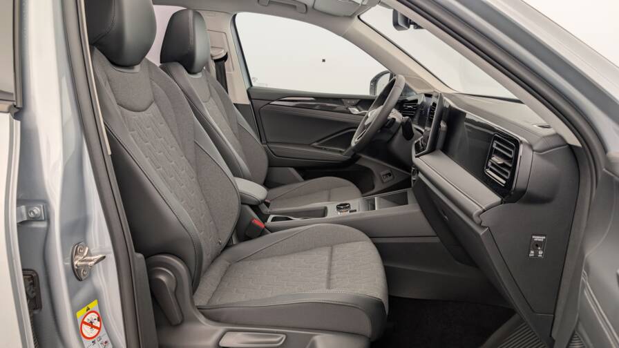 Mandataire Automobile neuf, recherche de Volkswagen Tiguan-nouveau-1-5-etsi-150cv-dsg7-life-plus - E-Motors