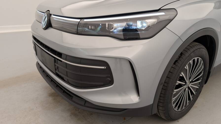 Mandataire Automobile neuf, recherche de Volkswagen Tiguan-nouveau-1-5-etsi-150cv-dsg7-life-plus - E-Motors