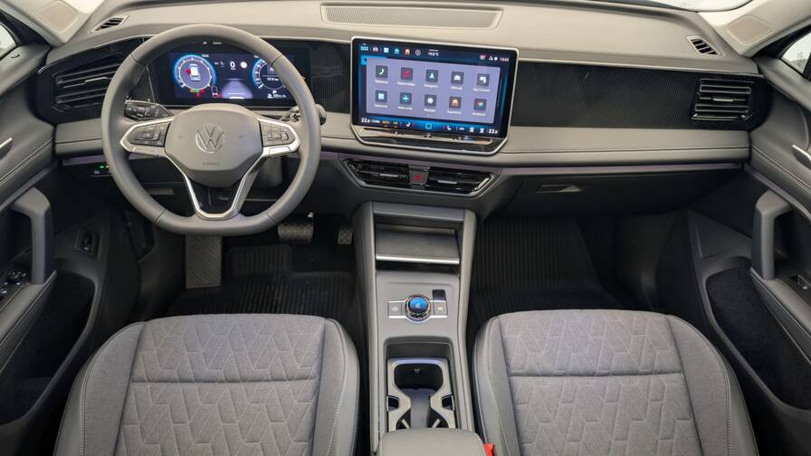 Mandataire Automobile neuf, recherche de Volkswagen Tiguan-nouveau-1-5-etsi-150cv-dsg7-life-plus - E-Motors