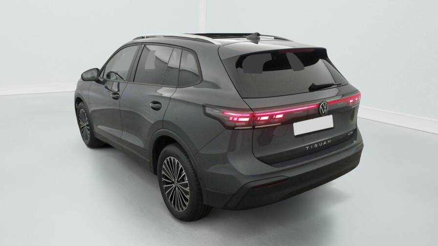 Mandataire Automobile neuf, recherche de Volkswagen Tiguan-nouveau-1-5-etsi-150cv-dsg7-life-plus - E-Motors