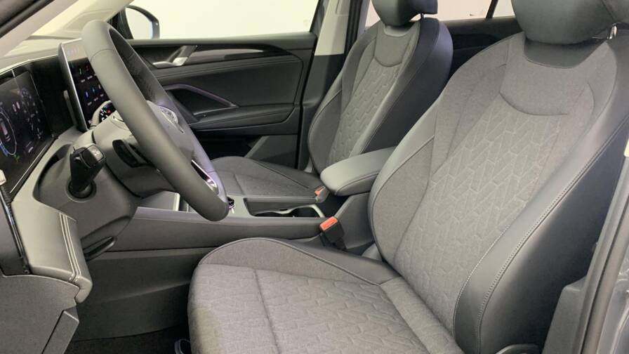 Mandataire Automobile neuf, recherche de Volkswagen Tiguan-nouveau-1-5-etsi-150cv-dsg7-life-plus - E-Motors