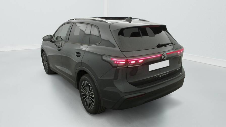 Mandataire Automobile neuf, recherche de Volkswagen Tiguan-nouveau-1-5-etsi-150cv-dsg7-life-plus - E-Motors