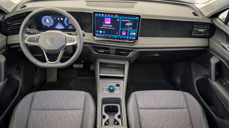 Mandataire Automobile neuf, recherche de Volkswagen Tiguan-nouveau-1-5-etsi-150cv-dsg7-life-plus - E-Motors