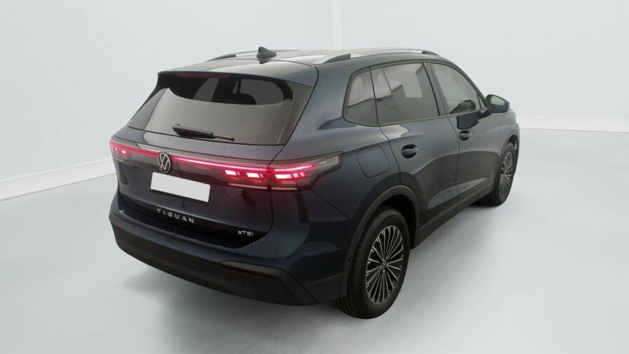 Mandataire Automobile neuf, recherche de Volkswagen Tiguan-nouveau-1-5-etsi-150cv-dsg7-life-plus - E-Motors