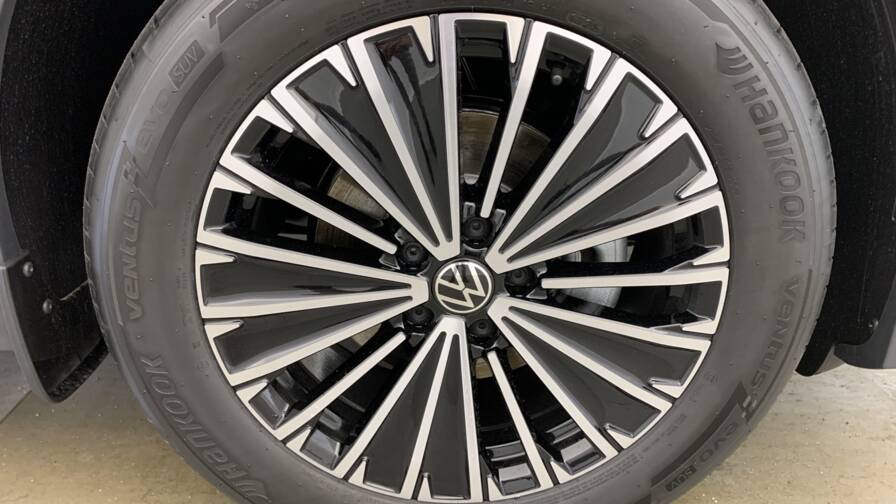 Mandataire Automobile neuf, recherche de Volkswagen Tiguan-nouveau-1-5-etsi-150cv-dsg7-life-plus - E-Motors