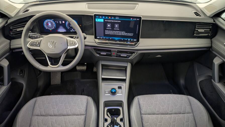 Mandataire Automobile neuf, recherche de Volkswagen Tiguan-nouveau-1-5-etsi-150cv-dsg7-life-plus - E-Motors