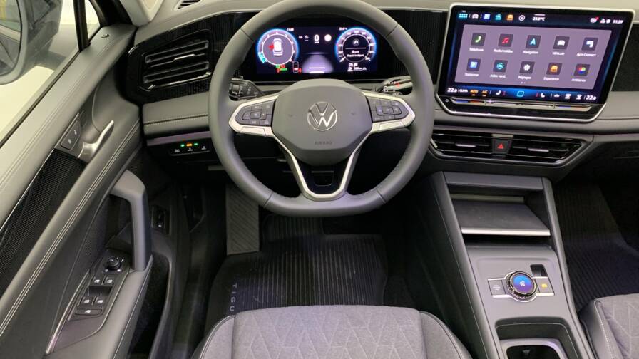 Mandataire Automobile neuf, recherche de Volkswagen Tiguan-nouveau-1-5-etsi-150cv-dsg7-life-plus - E-Motors