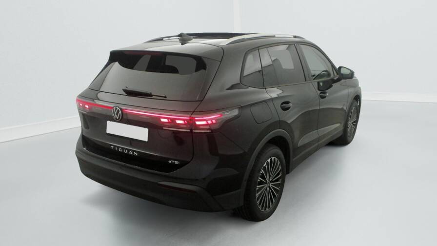 Mandataire Automobile neuf, recherche de Volkswagen Tiguan-nouveau-1-5-etsi-150cv-dsg7-life-plus - E-Motors