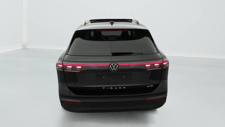 Mandataire Automobile neuf, recherche de Volkswagen Tiguan-nouveau-1-5-etsi-150cv-dsg7-life-plus - E-Motors