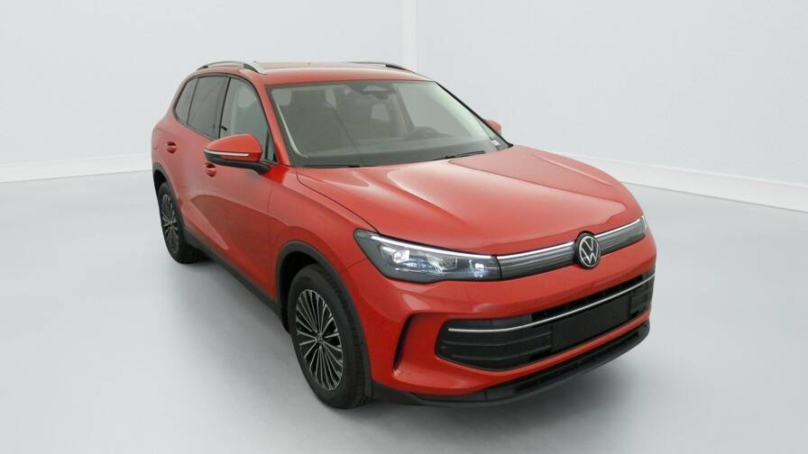Mandataire Automobile neuf, recherche de Volkswagen Tiguan-nouveau-1-5-etsi-150cv-dsg7-life-plus - E-Motors