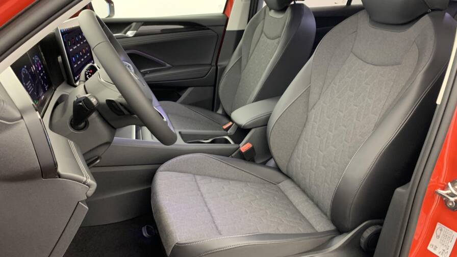 Mandataire Automobile neuf, recherche de Volkswagen Tiguan-nouveau-1-5-etsi-150cv-dsg7-life-plus - E-Motors