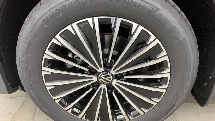 Mandataire Automobile neuf, recherche de Volkswagen Tiguan-nouveau-1-5-etsi-150cv-dsg7-life-plus - E-Motors