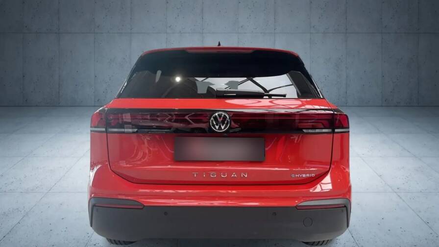 Mandataire Automobile neuf, recherche de Volkswagen Tiguan-tdi-150-dsg7-life-plus-toit-pano-ouvrant-plus-pack-confort-hiver-plus-pack-iq-drive - E-Motors