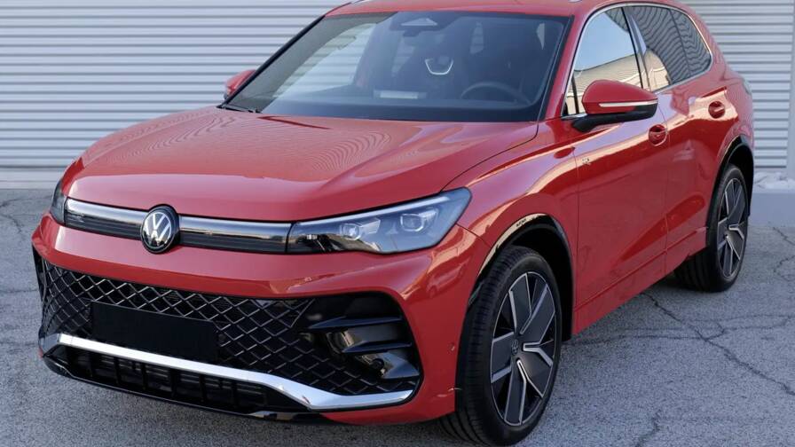 Mandataire Automobile neuf, recherche de Volkswagen Tiguan-tdi-150-dsg7-r-line-plus-pack-iq-drive-premium-plus-toit-ouvrant-panoramique-plus-jantes-20-leeds - E-Motors