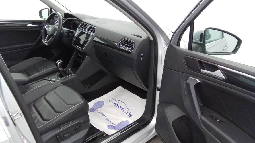 Mandataire Automobile occasion, recherche de Volkswagen Tiguan-1-4-ehybrid-245-dsg6-elegance-exclusive-plus-cuir-plus-toit - E-Motors