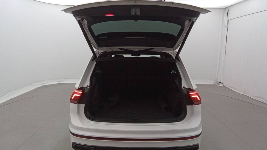 Mandataire Automobile occasion, recherche de Volkswagen Tiguan-1-4-ehybrid-245ch-dsg6-r-line-plus-toe-plus-black-r-line-plus-attelage - E-Motors