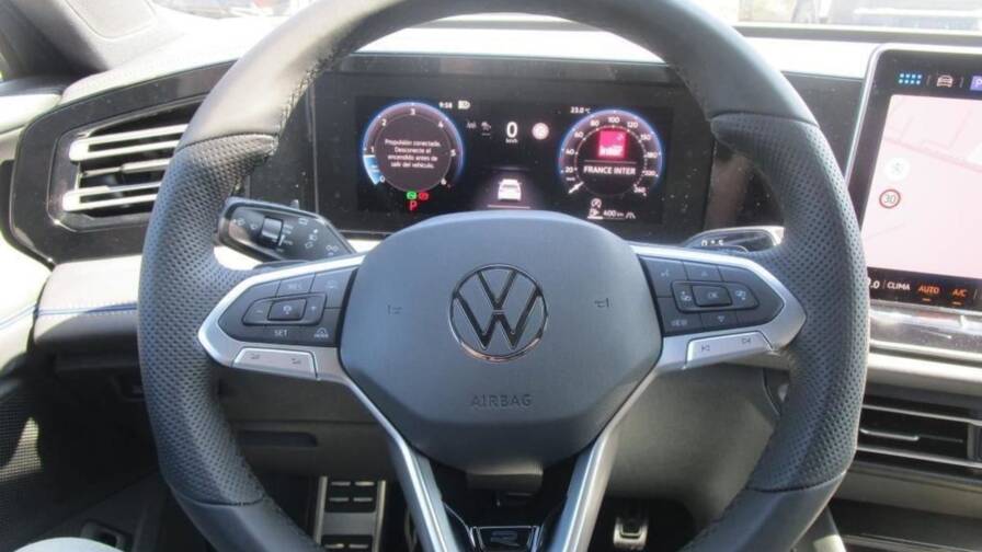 Mandataire Automobile neuf, recherche de Volkswagen Tiguan-2-0-tdi-150ch-dsg7-r-line - E-Motors