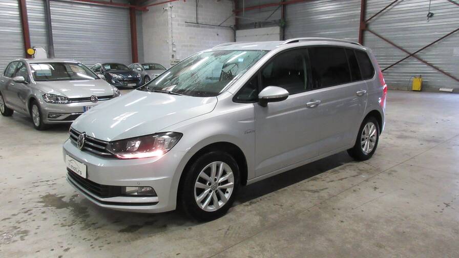 Avis-mandataire-auto-Emotors-Volkswagen-Touran-Confortline-tdi-110-7places-plus-gps.