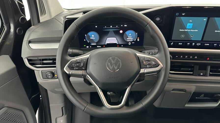 Mandataire Automobile neuf, recherche de Volkswagen Transporter-procab-t7-l1h1-2-0-tdi-170ch-business-bva8 - E-Motors