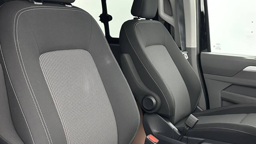 Mandataire Automobile neuf, recherche de Volkswagen Transporter-procab-t7-l1h1-2-0-tdi-170ch-business-bva8 - E-Motors