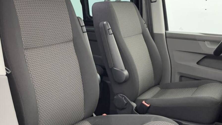 Mandataire Automobile neuf, recherche de Volkswagen Transporter-t6-1-procab-l1-2-0-tdi-150ch-business-plus-dsg7 - E-Motors