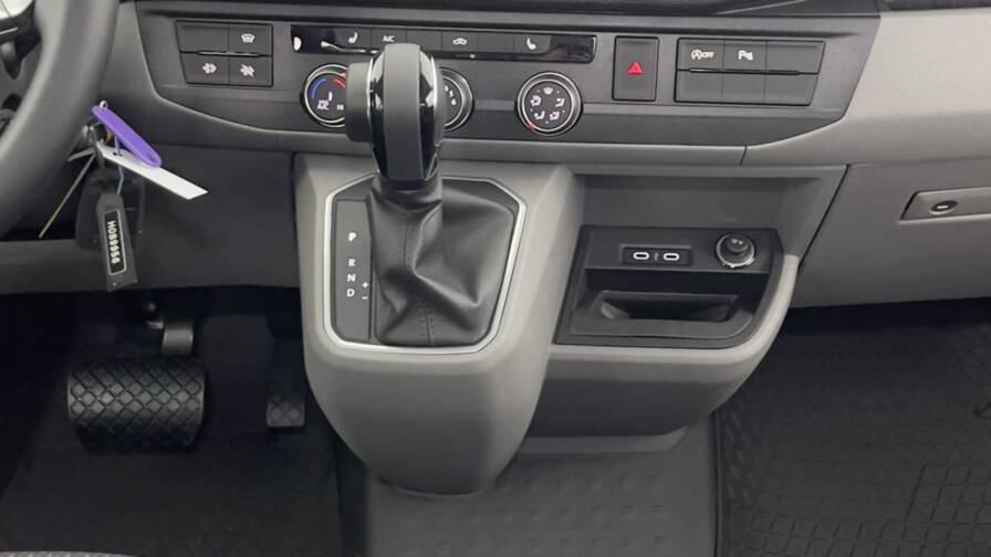 Mandataire Automobile neuf, recherche de Volkswagen Transporter-t6-1-procab-l1-2-0-tdi-150ch-business-plus-dsg7 - E-Motors