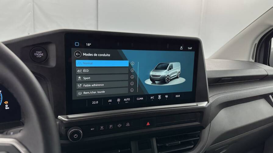 Mandataire Automobile neuf, recherche de Volkswagen Transporter-t7-l1h1-2-0-tdi-150ch-business-bva8 - E-Motors