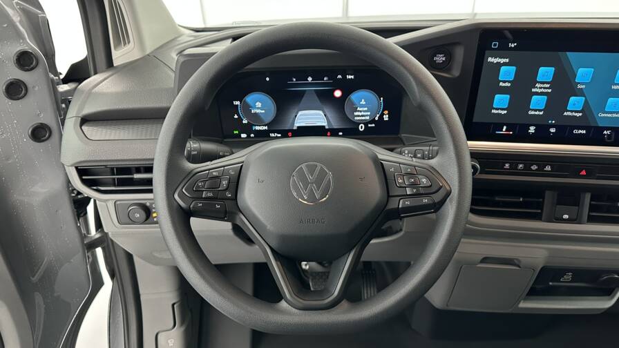 Mandataire Automobile utilitaire, recherche de Volkswagen Transporter-t7-van-l1-2-0-tdi-150ch-business-bva8 - E-Motors