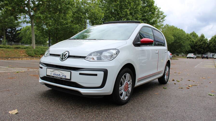 Avis-mandataire-auto-Emotors-Volkswagen-Up-1-0-60-beats-audio-5p.