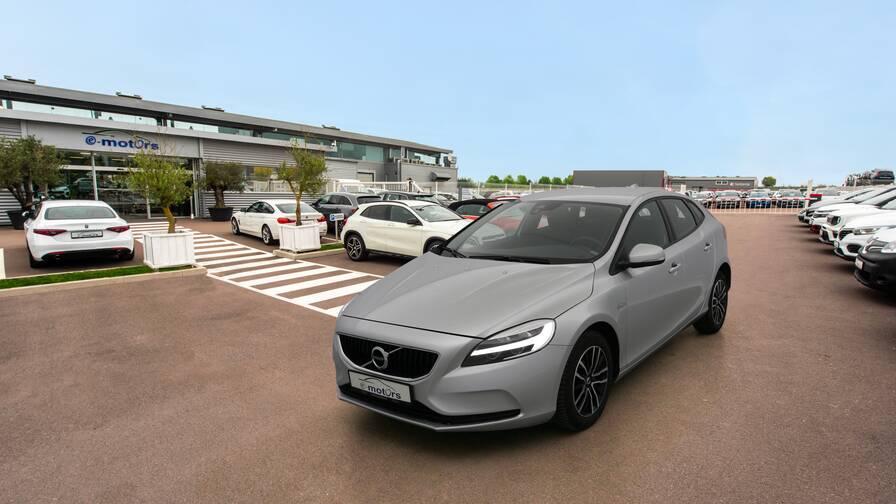 Avis-mandataire-auto-Emotors-Volvo-V40-Momentum-d2-120-plus-gps.