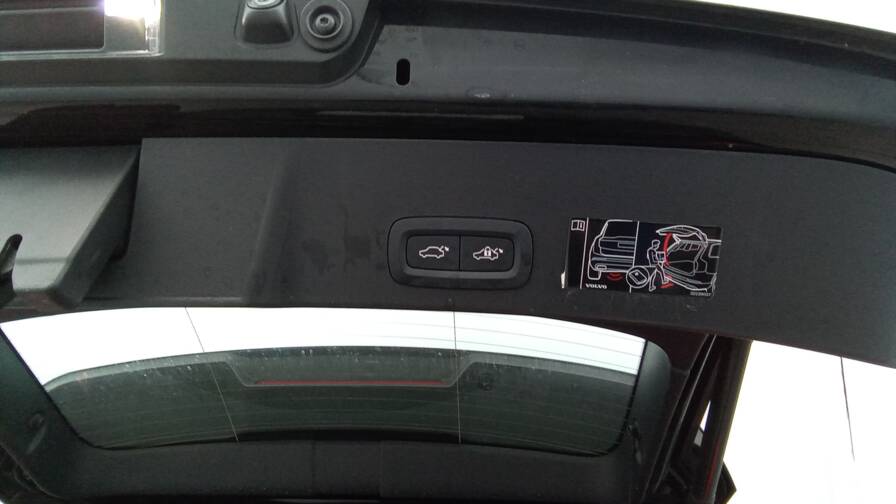 Mandataire Automobile occasion, recherche de Volvo Xc40-t4-recharge-129-plus-82-dct7-inscription-plus-pdc-av - E-Motors