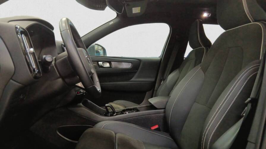 Mandataire Automobile occasion, recherche de Volvo Xc40-t5-recharge-180-plus-82-ch-dct7-ultimate - E-Motors