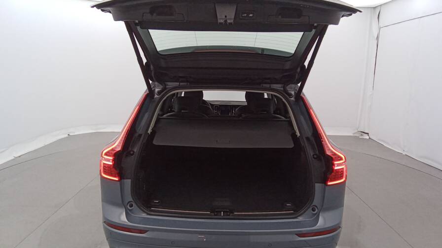 Mandataire Automobile occasion, recherche de Volvo Xc60-b4-197-geartronic-8-momentum-plus-pack-intellisafe-pro - E-Motors