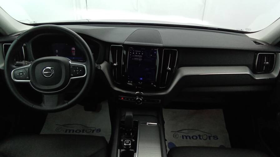 Mandataire Automobile occasion, recherche de Volvo Xc60-b4-197-geartronic-8-momentum-plus-pack-intellisafe-pro - E-Motors