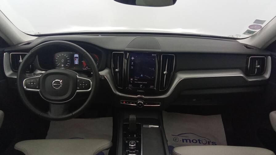 Mandataire Automobile occasion, recherche de Volvo Xc60-t8-recharge-awd-303-ch-plus-87-ch-geartronic-8-executive-plus-360-plus-hayon-lectrique - E-Motors