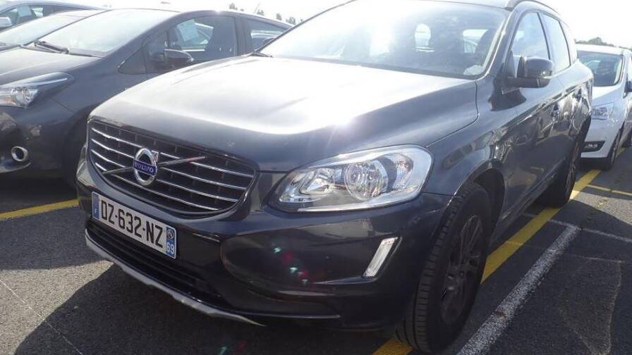 Avis-mandataire-auto-Emotors-Volvo-Xc60-Momentum-d4-190-plus-gps.