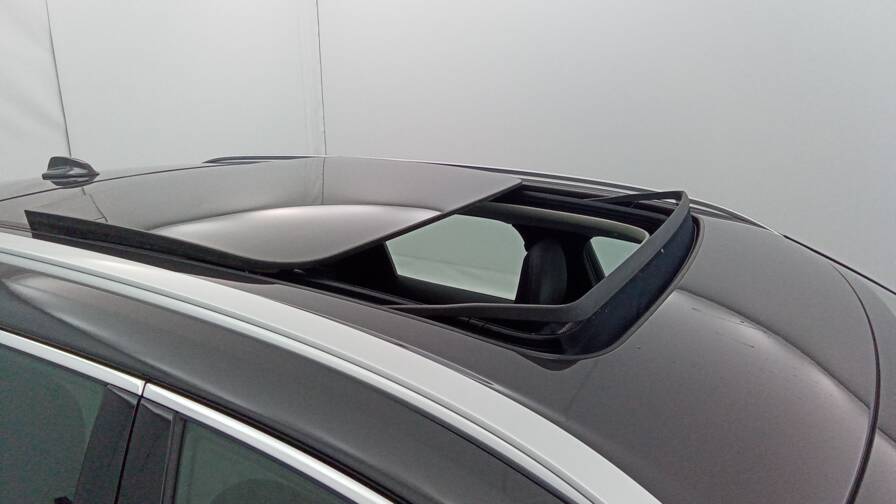 Mandataire Automobile occasion, recherche de Volvo Xc60-t6-recharge-awd-253-145-geart-8-plus-style-chrome - E-Motors